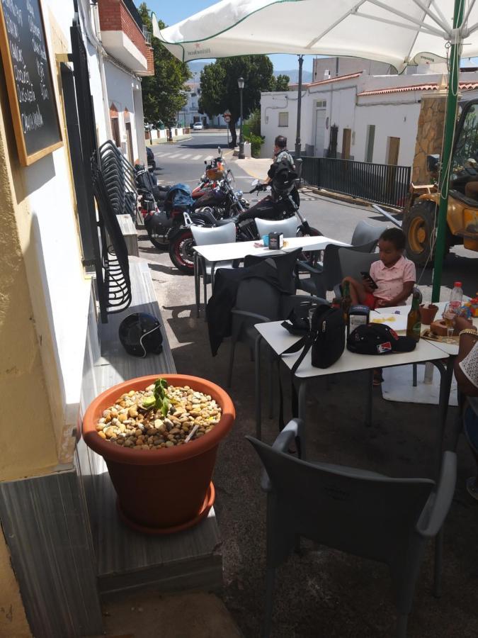 Pension La Fuente Abrucena Extérieur photo